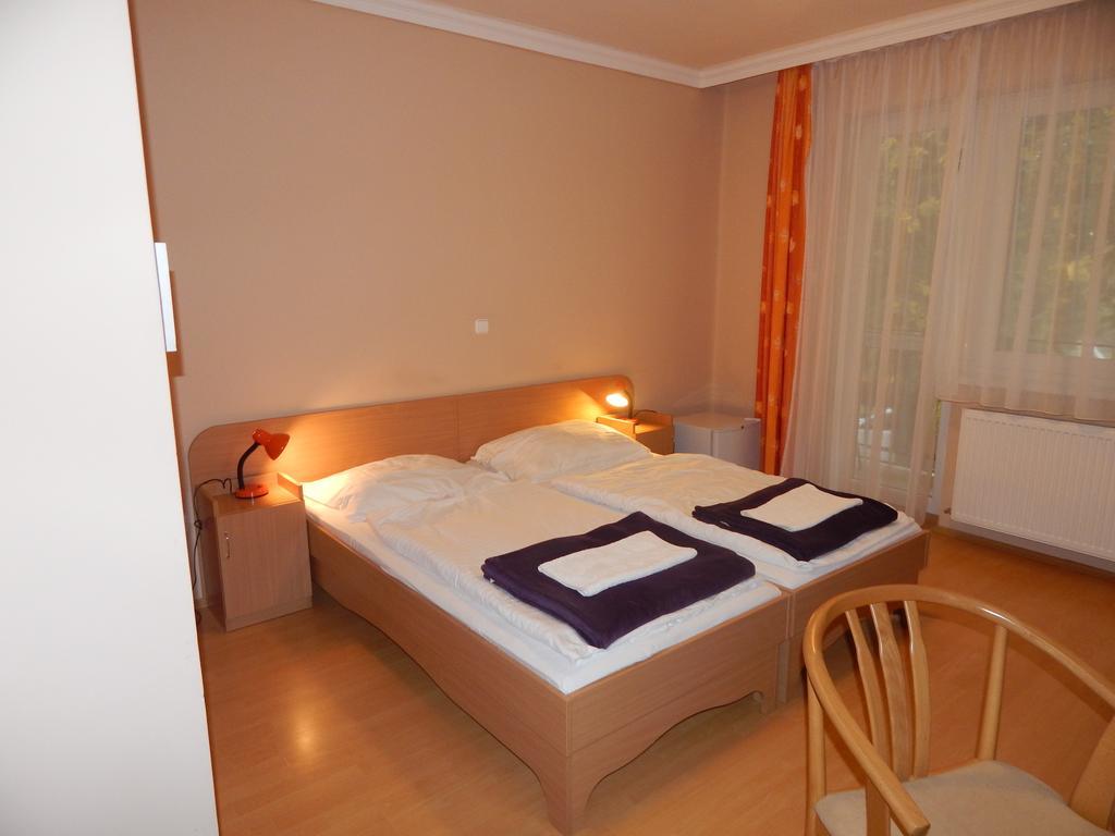 Hajdu Vendeghaz Hotel Hajduszoboszlo Luaran gambar